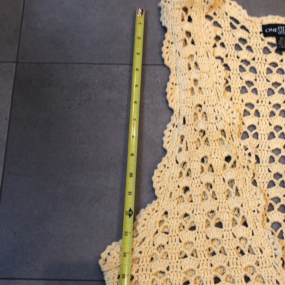 One Step Up Crocheted Vest - Picture 8 of 13